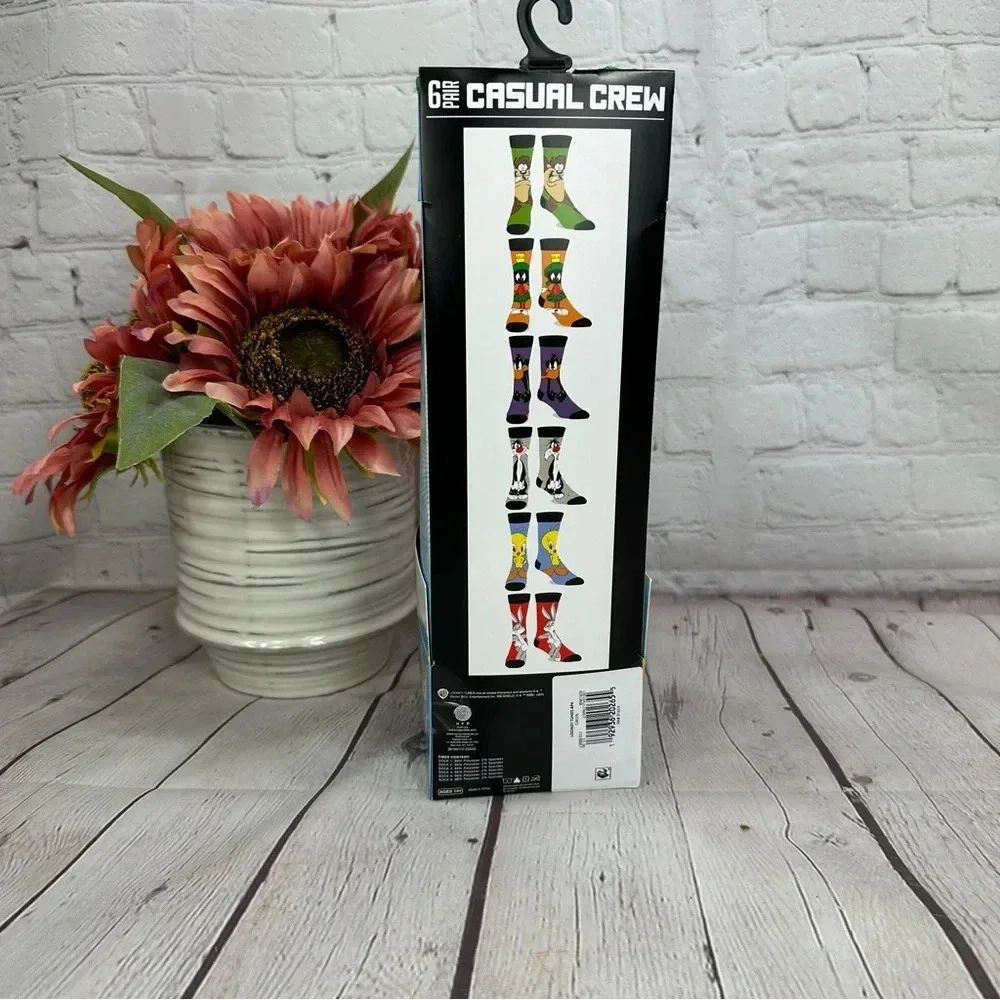 looney tunes casual crew socks bugs bunny daffy duck tweety bird marvin